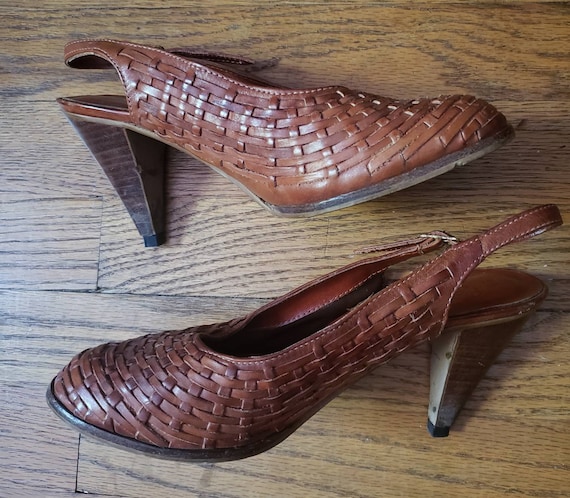 70s Brown Woven Leather Slingback Pumps with Wood