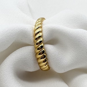 Thin Croissant Gold Dome Ring, 14K Gold Twist Ring, Minimalist Fine Jewelry, Gift for Her, Statement Ring, Dome Ring, Everyday Gold Jewelry