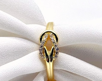 14K Solid Gold Knot Ring, Dainty Twisted Wire Ring