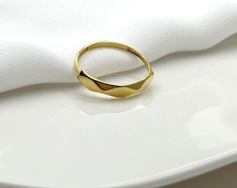 14k Solid Gold Geometric Ring, Vintage Patterned Band