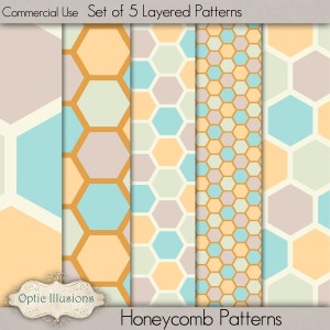 Puede incluir: Conjunto de cinco patrones de panal superpuestos en tonos beige, azul claro y gris. Los patrones son sin costuras y se pueden utilizar para una variedad de proyectos, como scrapbooking, creación de tarjetas y diseño digital.