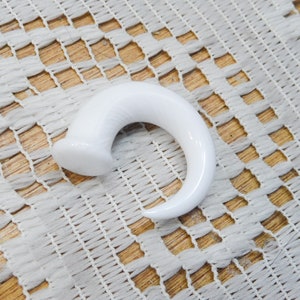 Glass Spiral, 0g single talon, pyrex glass, listing is for 1 gauge