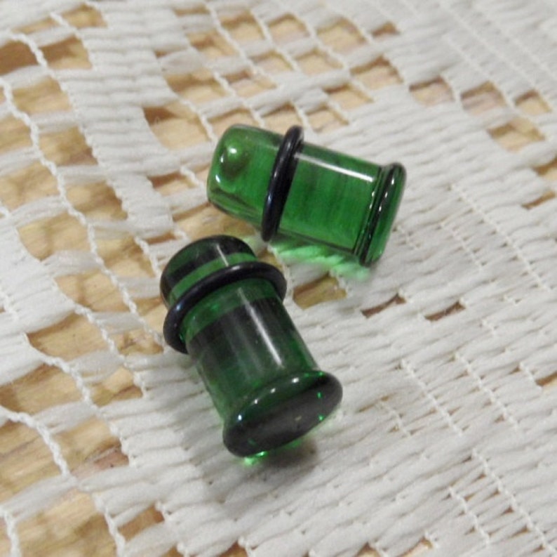 Glass plugs 0g gauges 0g green glass plug