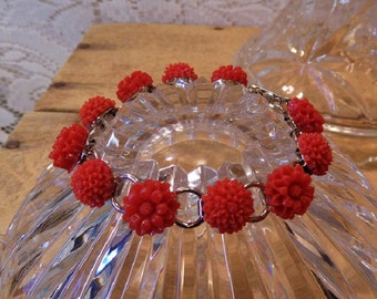 Link bracelet, Flower link bracelet, red bracelet, red jewelry, Valentines gift for girl, stocking stuffer, Bridesmaids gift, floral jewelry