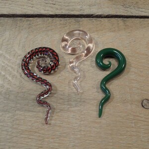 Glass Spiral, 00g, single spiral, pyrex glass spiral, single gauge spiral, listing is for 1 spiral