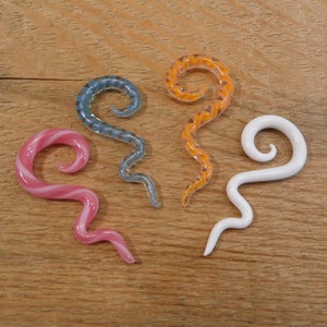 Glass spirals, 4g, single spiral, size 4-gauge, listing for 1 spiral