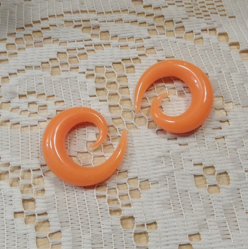 Glass Spiral 00g orange glass spiral 00 gauge spiral
