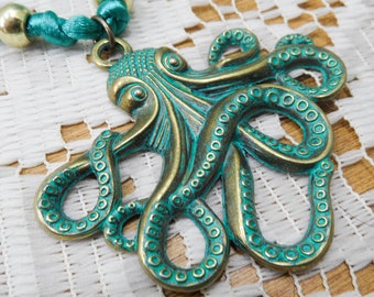 Octopus necklace, Women's necklace, Octopus lover's gift for girlfriend, Kraken necklace, Kraken accessories, Octopus jewelry