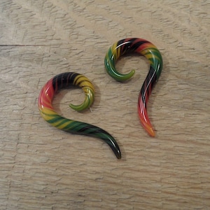 Glass spirals, 2g, rasta colored spiral, size 2g