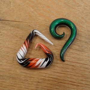 Glass Spiral, small 00g, big 0g, single spiral, pyrex glass spiral, single gauge spiral, listing is for 1 spiral
