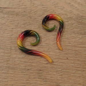 Glass spiral 4g black green yellow and red rasta glass size 4 gauge