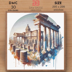以下が含まれることがあります： 円形のフレームに収められた、古代ローマの遺跡を描いた水彩画。遺跡には柱とアーチがあり、背景は青と白の水彩画で描かれている。絵には「Daw Badge Cross Stitch」というタイトルと、「DMC 30色」と「サイズ 295 x 299 ステッチ」というテキストが書かれている。