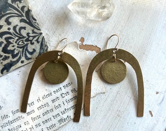 Hand Hammered Brass Arch Geometric Dangles, Modern Brass Earrings, Brass Jewelry, Minimalist, Gold Earrings, Lightweight Earrings