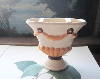 Vintage Vase, Pottery vase by Betty and Gordon California Pottery, Triple Opening , Trophy Fan Shape, Hand Painted Pottery