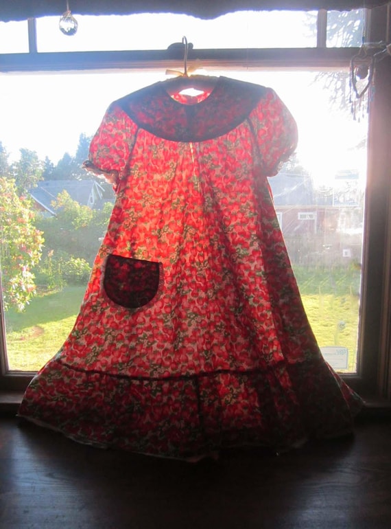 Vintage Handmade Girls Dress,1970's Strawberry Fa… - image 3