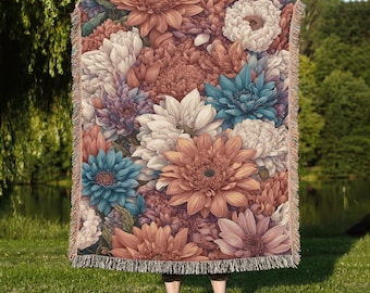 Floral Woven Cotton Blanket: Vintage Cottagecore Throw