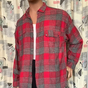 Vintage 1980s/90s - GOOUCH - Red and Gray Plaid - Men&#39;s Long Sleeve Flannel Shirt - OVERSIZED - size Large