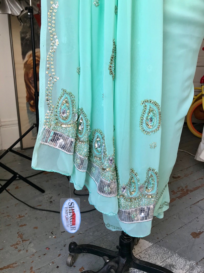 Beautiful Turquoise/Teal 2pc Beaded Sari image 4