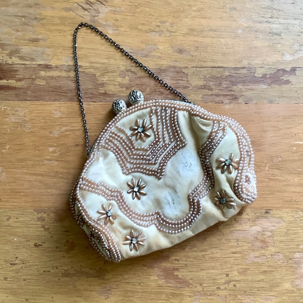 Vintage 1930s - IVORY/CHAMPAGNE Silk Beaded Purse - Small Evening Handbag - Art Deco - Needs TLC