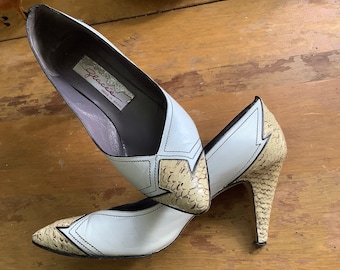 Vintage 1970s - GLACÉE - Made in Spain - White Leather and "Snakeskin" Disco Heels - Shoes/Pumps -  size 7