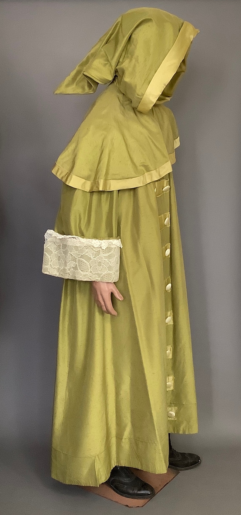VINTAGE - BEAUTIFUL Hand Made CLOAK - Hooded Clerics Robe - Chartreuse ...