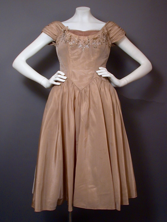 Vintage 1960s Light Brown Party/Prom Dress