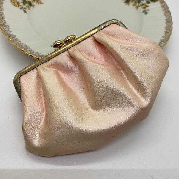 Vintage Pearly Pink Sweet Coin Purse With Gold Kiss Lock