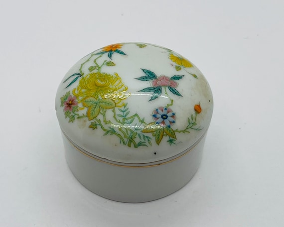 Vintage Japanese Tiny Porcelain Trinket Box Baumgarten