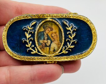 Vintage Estée Lauder Enamel Cameo Solid Perfume Compact