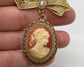 Vintage 1928 Jewelry Bow With Cameo Dangle Brooch FREE SHIP