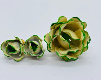 Vintage Green Cabbage Rose Brooch And Matching Clip On Earrings Set West Germany FREE SHIP