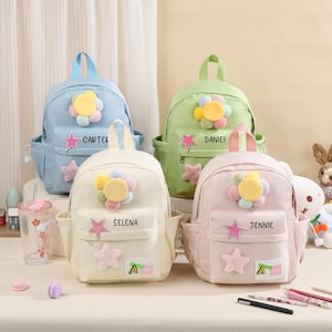 Sac à dos personnalisé en nylon pour enfant avec étoiles et fleurs, sac personnalisé pour tout-petit avec nom, cadeau d'anniversaire personnalisé pour enfant, cadeaux de Noël