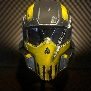 Casco da soldato spaziale dipinto su misura