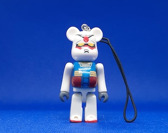 Bearbrick 70 % Gundam