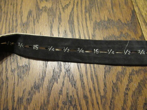 Adjustable Evening Primrose Pattern Bowtie Vintag… - image 6