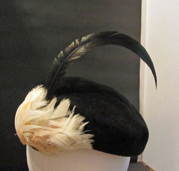 Black Wool Felt Pillbox Hat Vintage 50's Feather d