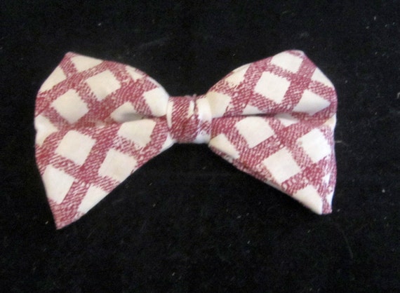 Fabulous 70's Bowtie Vintage 70's clip on tie - image 1