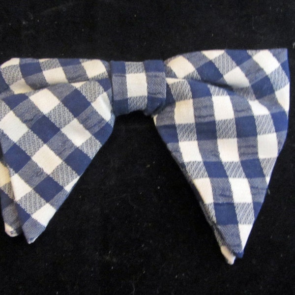 Fabulous 70's Bowtie Vintage 70's clip on tie