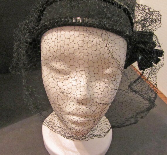 Black Cut Felt Sequin and Net Hat Vintage 20's Fl… - image 2