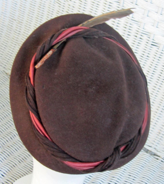 Sweet Brown Wool Felt Skullcap Hat Vintage 50's G… - image 4