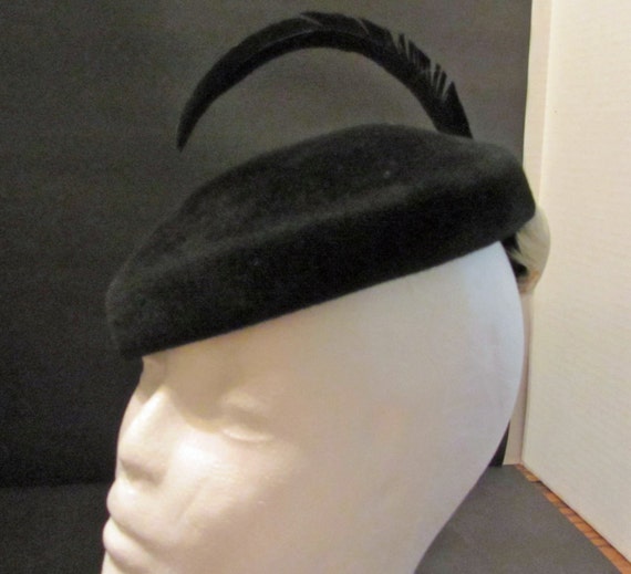 Black Wool Felt Pillbox Hat Vintage 50's Feather … - image 2