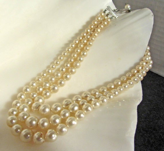 Pearls Pearls Pearls Faux Pearl Three Strand  Kno… - image 3