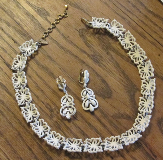 Monet Necklace and Trifari Earring Set Vintage 50… - image 2