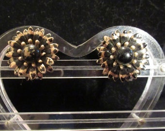 Gold and Black Daisy Clip-On Earrings Vintage 60s