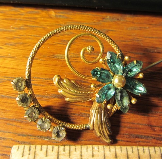 Stunning Gold Circlet  AMCO Floral Brooch Vintage… - image 5