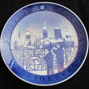 Bing and Grondahl Blue and White Christmas Plate &quot;Christmas Eve in Copenhagen&quot; 1988 Vintage Danish Porcelain