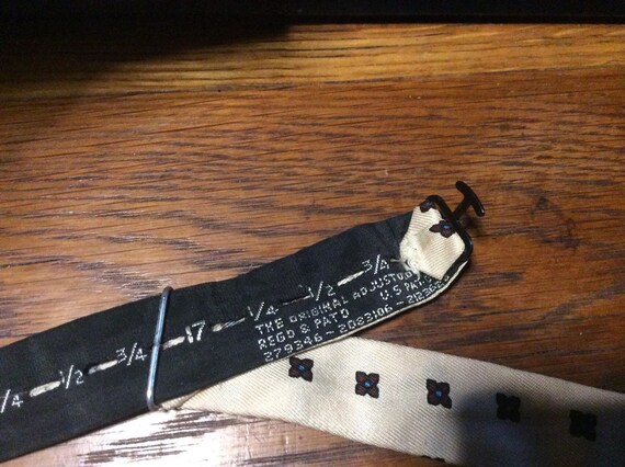 Adjustable Evening Primrose Pattern Bowtie Vintag… - image 9