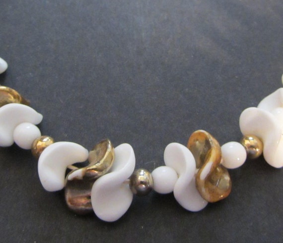 Molded White and Gold Glass Choker Vintage 50's F… - image 2