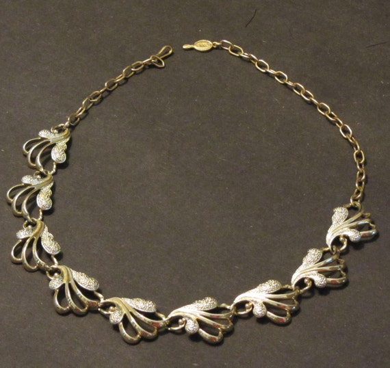 Stunning Sarah Coventry Gold Choker Vintage 60's - image 1