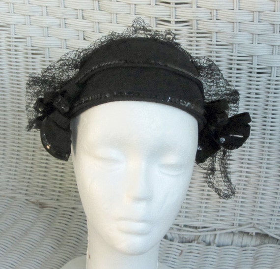 Black Cut Felt Sequin and Net Hat Vintage 20's Fl… - image 1